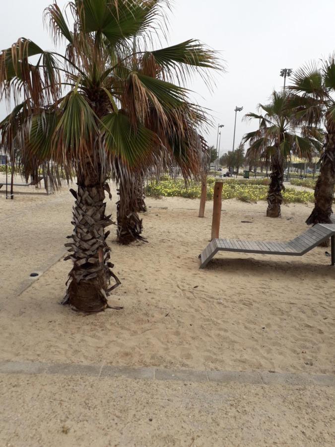 Private Room In The Сomfortable Apartment In Ashdod, 7 Min Walk To The Beach Exterior foto
